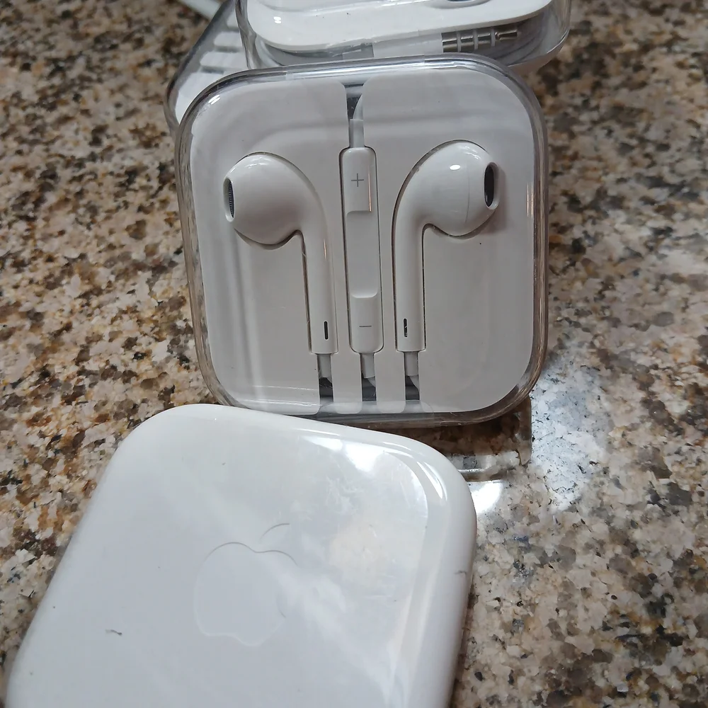 3 Pairs Of Apple White EarPods Wired Headset with Mic